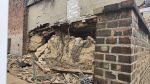 Abbruchhaus stürzt ein