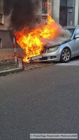 PKW - Fahrzeugbrand