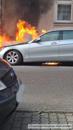 PKW - Fahrzeugbrand