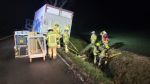 VU LKW gegen Baum