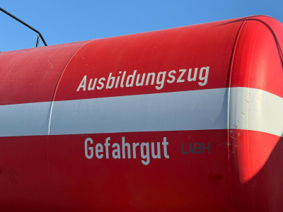 Ausbildung am &quot;Ausbildungszug Gefahrgut&quot; der Deutschen Bahn Netz AG